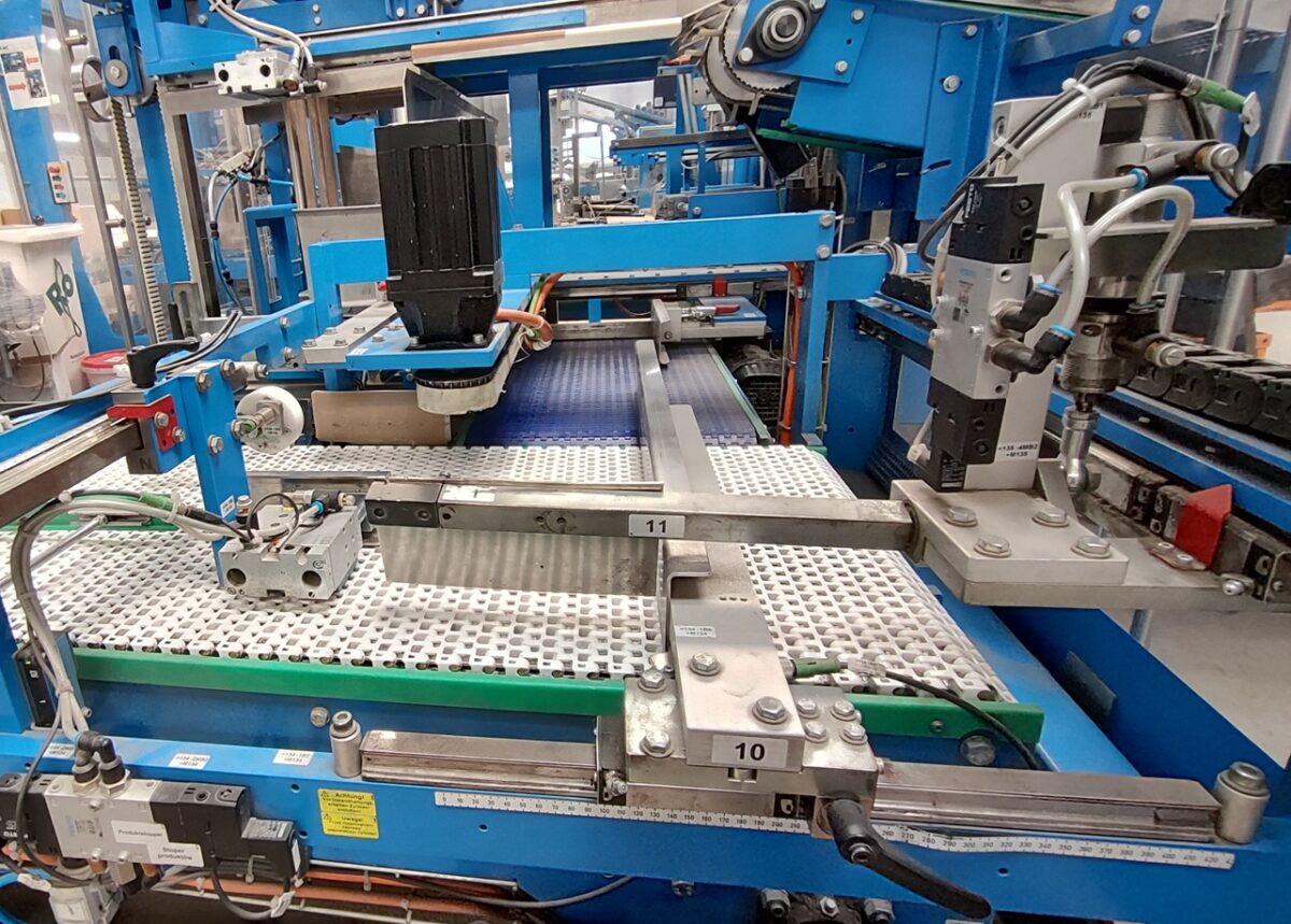 B&B Combimatic 700-2/3 packaging machine year 2017 - Image 11